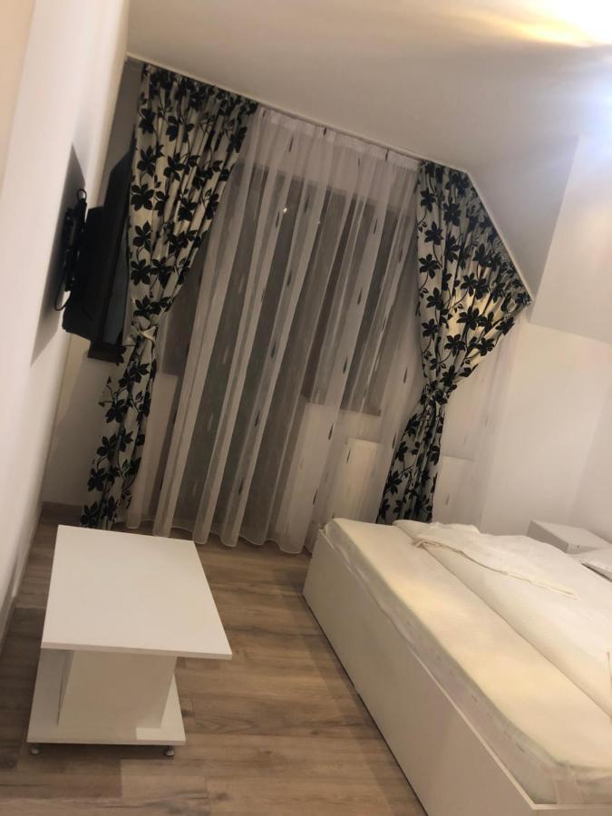 New House 호텔 쿠티에데아게스 외부 사진