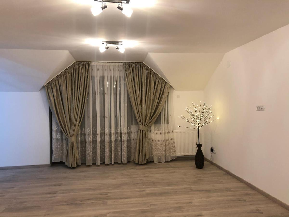 New House 호텔 쿠티에데아게스 외부 사진