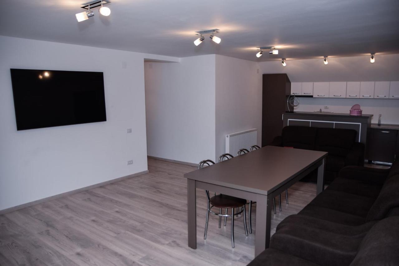 New House 호텔 쿠티에데아게스 외부 사진